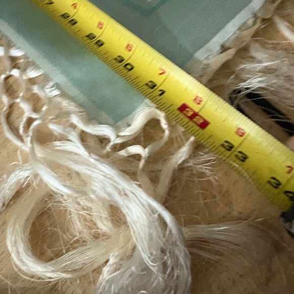 Vintage WWII era satin Fringedcshael depicting Taj Mahal - Picture 8 of 8